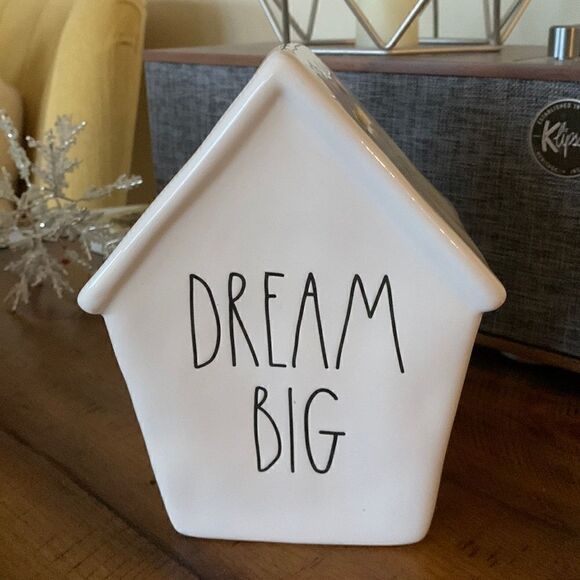 Rae Dunn DREAM BIG Piggy Bank‎ - Picture 1 of 1